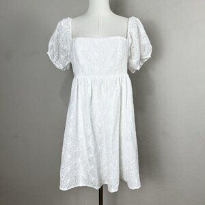 Lulus Mini Fit‎ to Frolic White Eyelet Lace Puff Sleeve Babydoll Dress Size Med